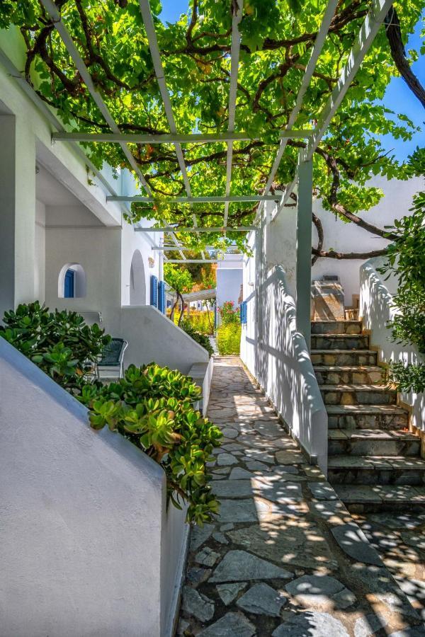 Coralli Seaside Resort Livadakia 외부 사진